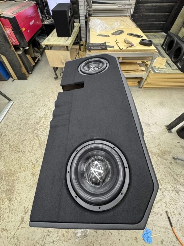 27b71168-7691-4a05-8cbc-8605bea03dea.jpeg Triple 8” Audio Dynamics 3000 Series Under-Seat Enclosure for Ford Trucks