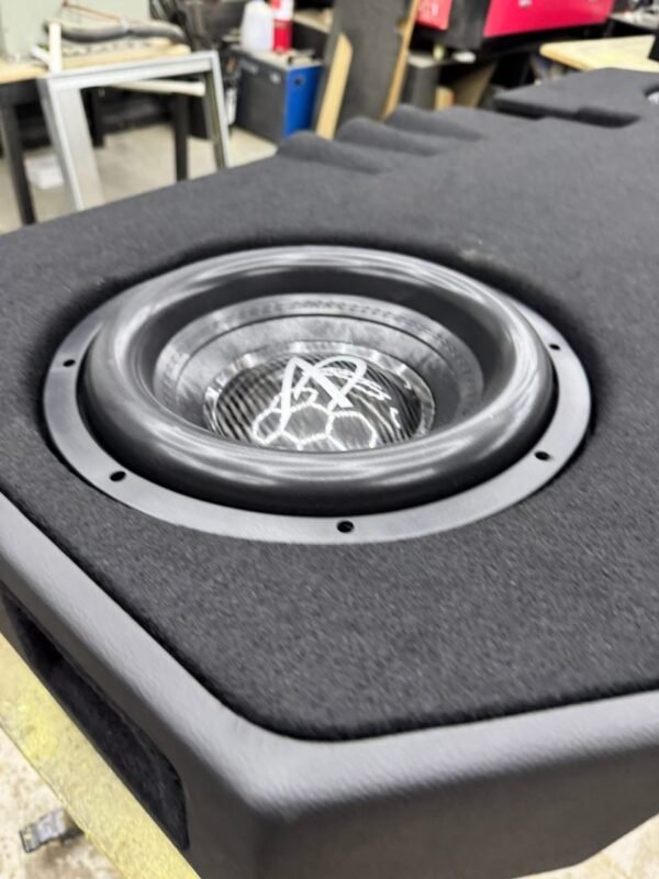 7000b4c4-a8a9-4b9b-83df-507c98de4275.jpeg Triple 8” Audio Dynamics 3000 Series Under-Seat Enclosure for Ford Trucks